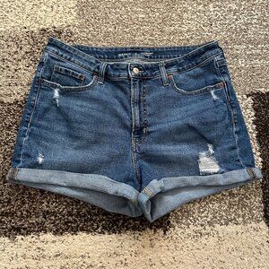OLD NAVY (Size 16) High Waisted OG Straight Ripped Jean Shorts Distressed 3"